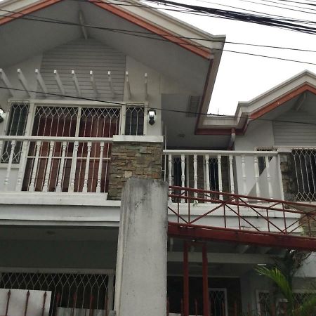 Joyful Island Hostel Lapu-Lapu City Exteriör bild