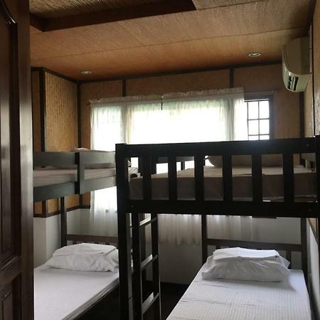 Joyful Island Hostel Lapu-Lapu City Exteriör bild