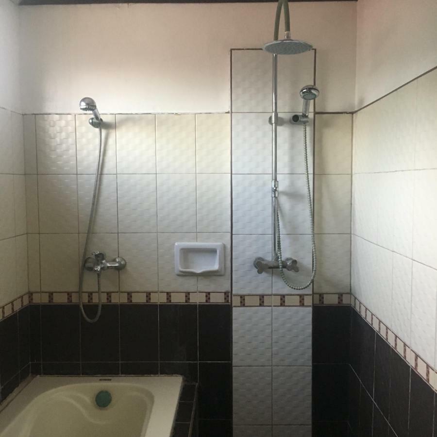 Joyful Island Hostel Lapu-Lapu City Exteriör bild