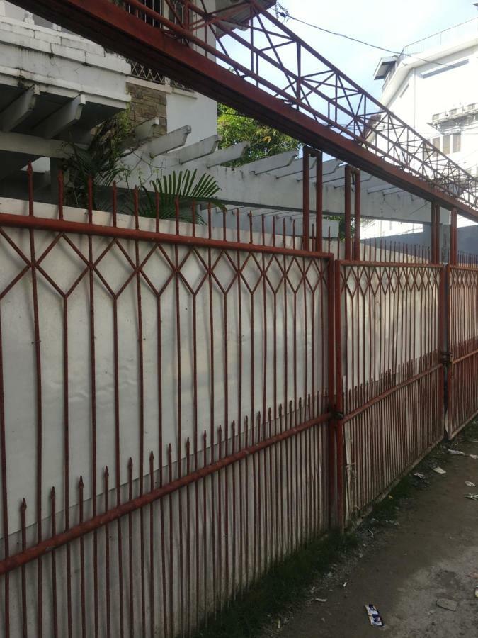 Joyful Island Hostel Lapu-Lapu City Exteriör bild