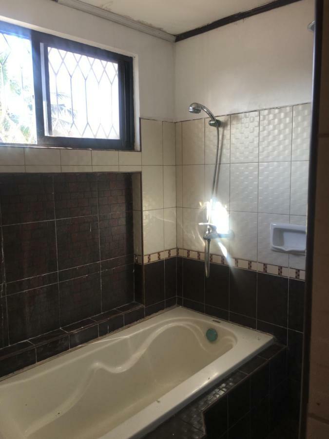 Joyful Island Hostel Lapu-Lapu City Exteriör bild
