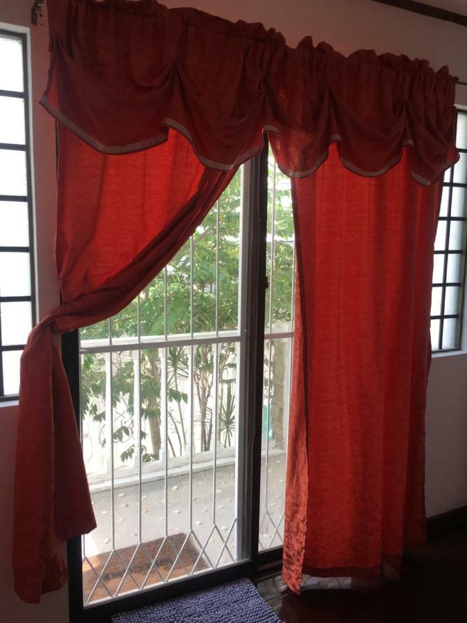 Joyful Island Hostel Lapu-Lapu City Exteriör bild