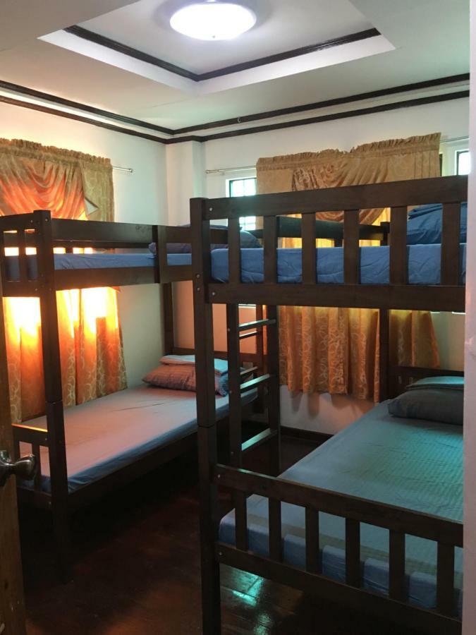 Joyful Island Hostel Lapu-Lapu City Exteriör bild