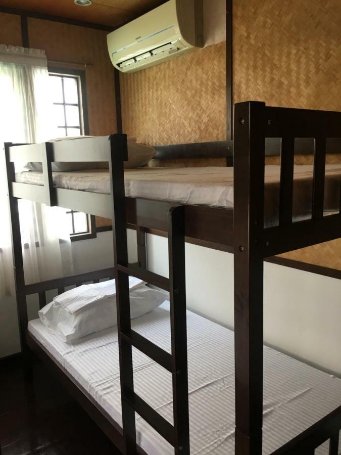 Joyful Island Hostel Lapu-Lapu City Exteriör bild