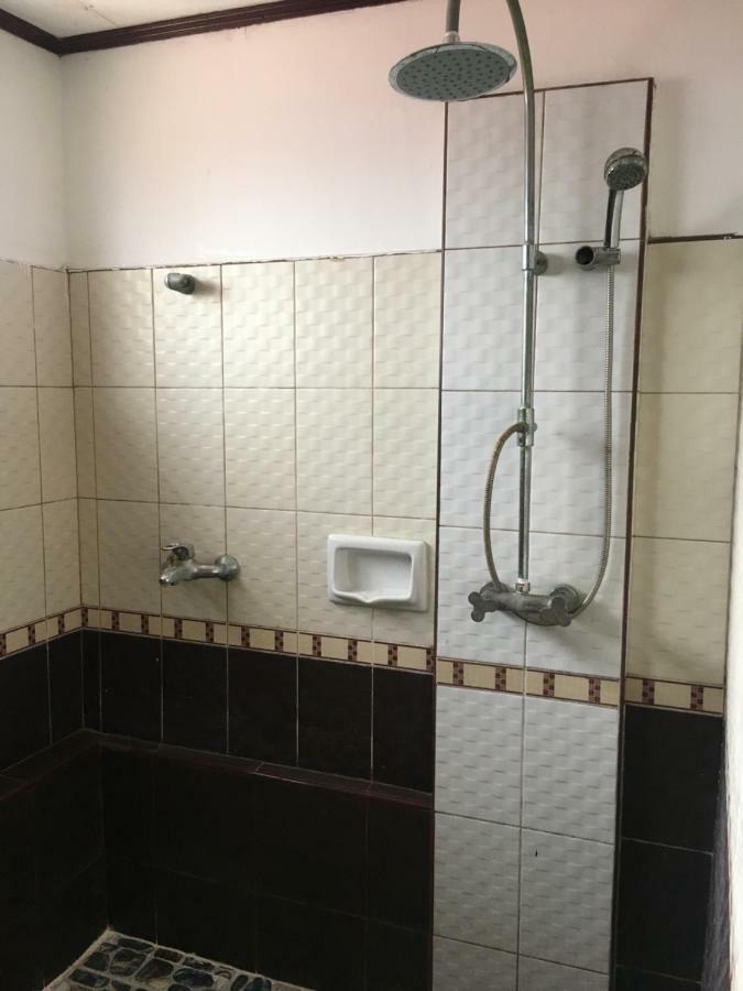 Joyful Island Hostel Lapu-Lapu City Exteriör bild